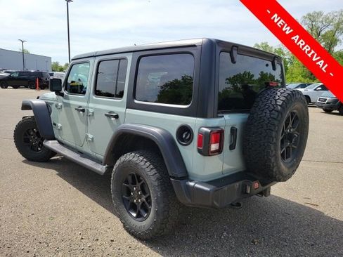 Used 2024 Jeep Wrangler Unlimited Sport AWD/4WD image 5