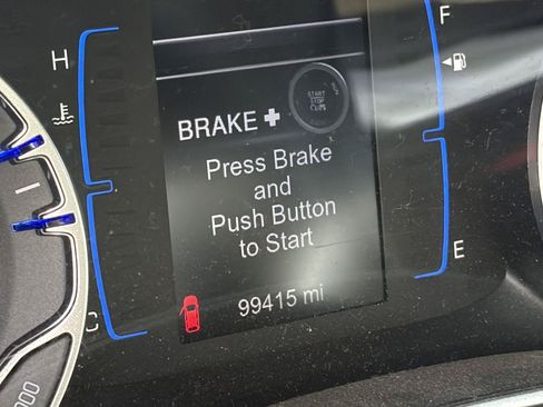 Used 2017 Chrysler Pacifica Touring-L FWD image 13