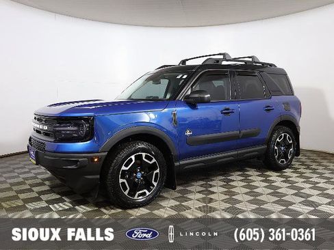 Certified 2023 Ford Bronco Sport Outer Banks w/ Tech Package AWD/4WD image 1