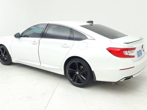 Used 2022 Honda Accord Sport image 5