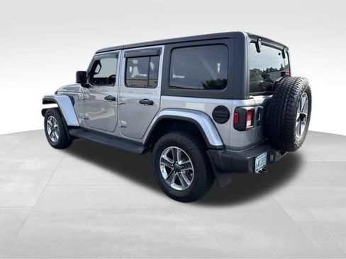 Used 2020 Jeep Wrangler Unlimited Sahara w/ Cold Weather Group AWD/4WD image 13