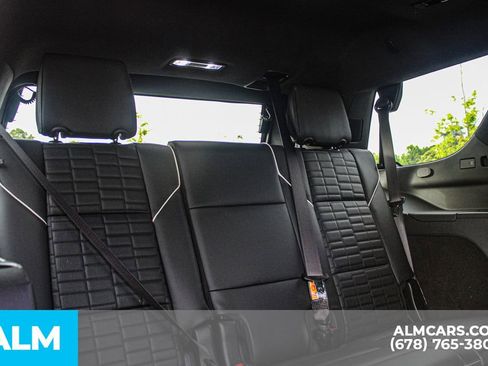 Used 2026 Cadillac Escalade Platinum Sport w/ LPO, Floor Liner Package AWD/4WD image 19