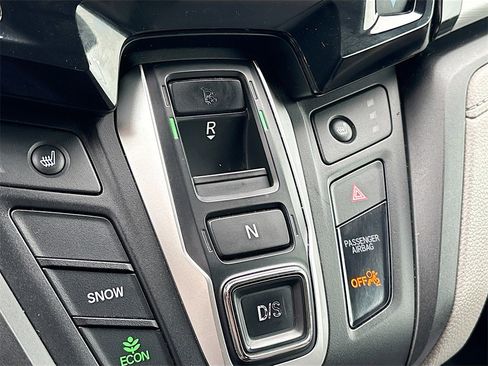 Used 2018 Honda Odyssey EX image 16