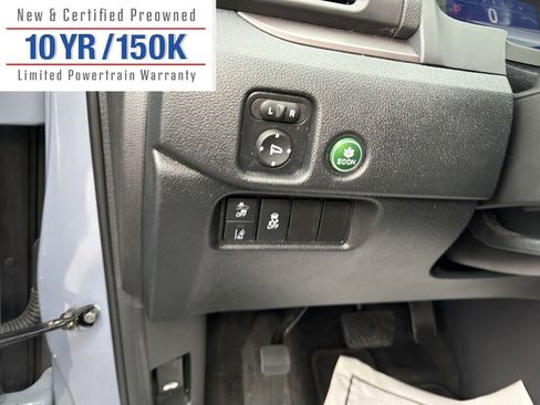 Used 2022 Honda Pilot Sport image 17