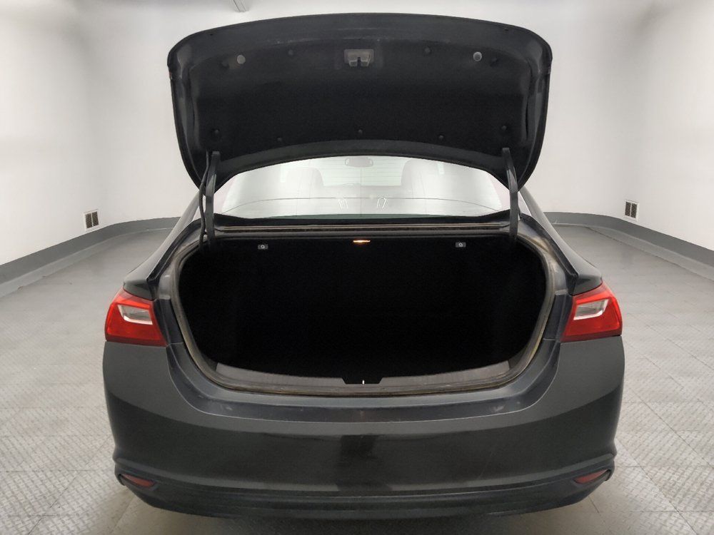 Used 2018 Chevrolet Malibu LT FWD image 29