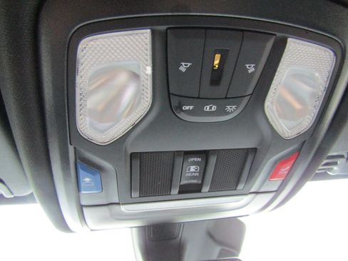 Used 2025 RAM 1500 Tradesman w/ Night Edition AWD/4WD image 37