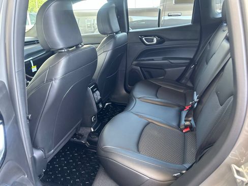New 2026 Jeep Compass Latitude AWD/4WD image 11