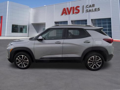 Used 2025 Chevrolet TrailBlazer LT AWD/4WD image 10