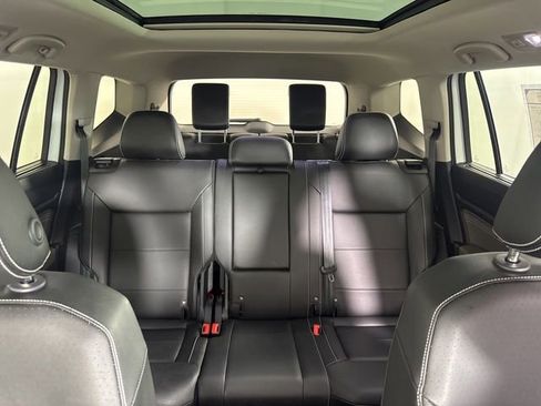 Used 2023 Volkswagen Atlas SE w/ Panoramic Sunroof Package AWD/4WD image 14