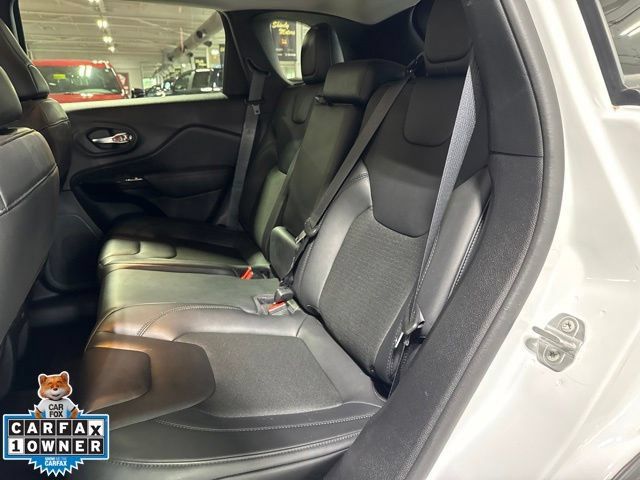 Certified 2021 Jeep Cherokee Latitude Plus AWD/4WD image 35