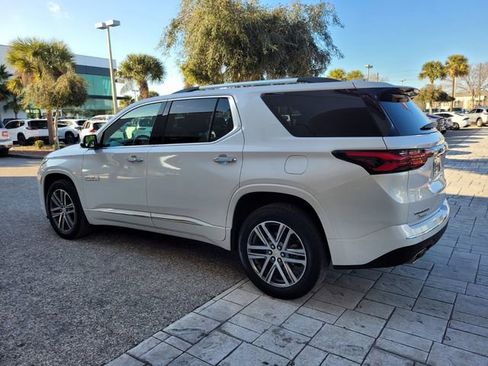 Used 2023 Chevrolet Traverse High Country w/ LPO, Floor Liner Package FWD image 12