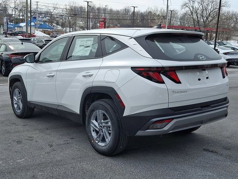 New 2026 Hyundai Tucson SE image 4