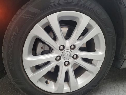 Used 2016 Chrysler 200 Limited image 31