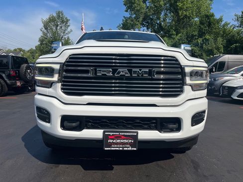 Used 2024 RAM 2500 Laramie w/ Sport Appearance Package image 4