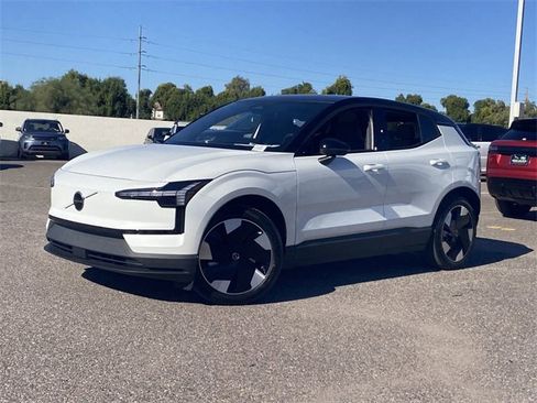 New 2026 Volvo EX30 Plus image 2