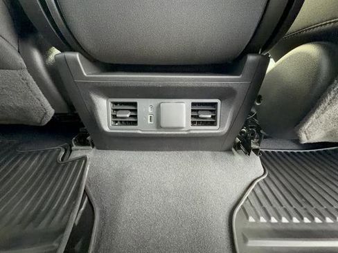 Used 2023 Chevrolet Silverado 1500 LT AWD/4WD image 20