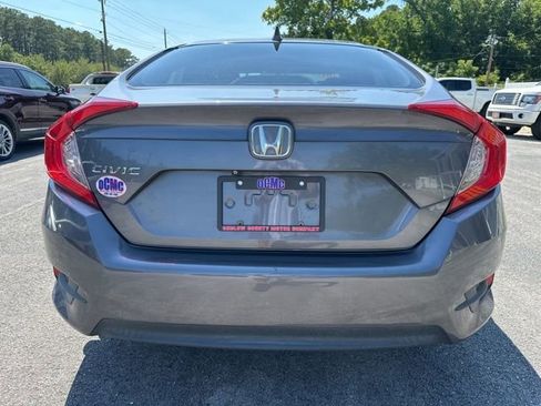 Used 2017 Honda Civic EX image 6