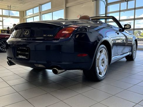 Used 2004 Lexus SC 430 Convertible RWD image 12
