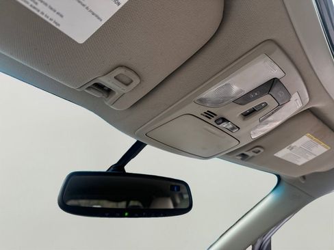 Used 2017 Toyota Sienna XLE w/ XLE Navigation Package image 22