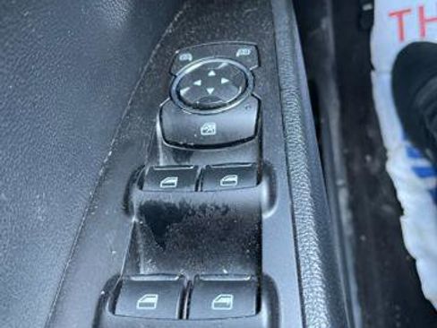 Used 2020 Ford Fusion SEL image 19