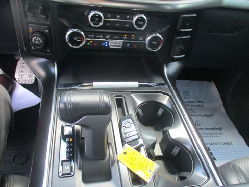 Used 2022 Ford F150 Raptor w/ Raptor 37 Performance Package AWD/4WD image 18