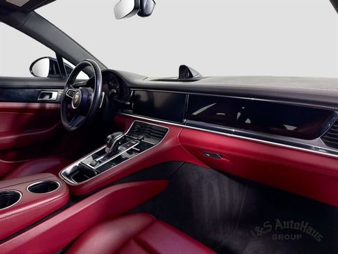 Used 2023 Porsche Panamera 4 AWD/4WD image 37