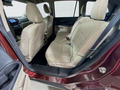 Used 2021 Honda Pilot EX image 24