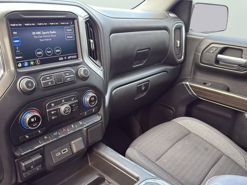 Used 2021 Chevrolet Silverado 1500 RST image 18