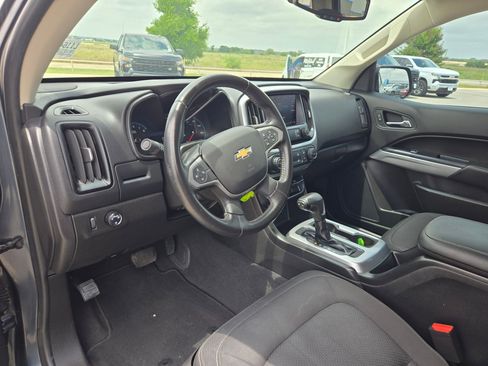 Certified 2020 Chevrolet Colorado LT RWD image 11