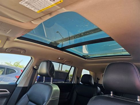 Used 2021 Volkswagen Atlas SE w/ Panoramic Sunroof Package image 23