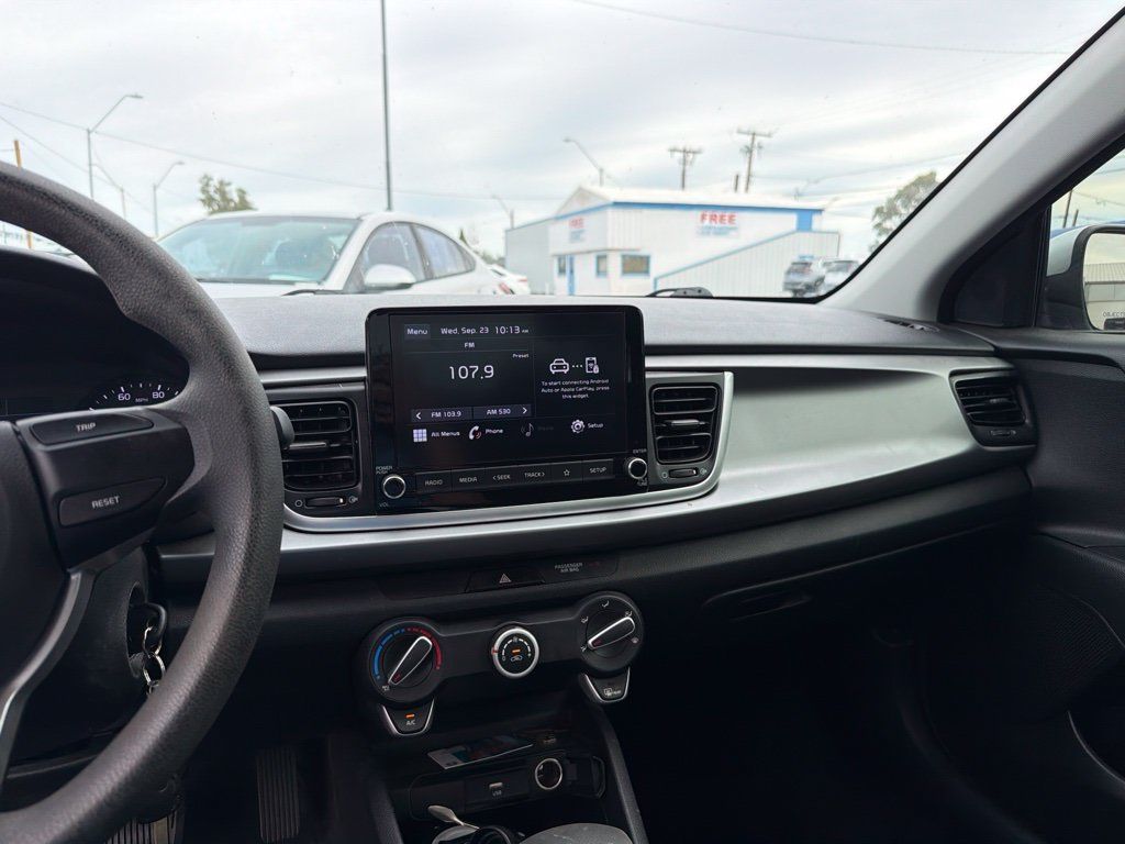 Used 2021 Kia Rio LX FWD image 4