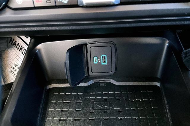 Used 2024 Ford Bronco Outer Banks AWD/4WD image 26