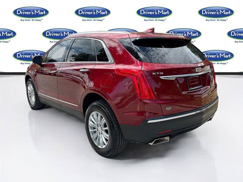 Used 2017 Cadillac XT5 Premium Luxury FWD image 5
