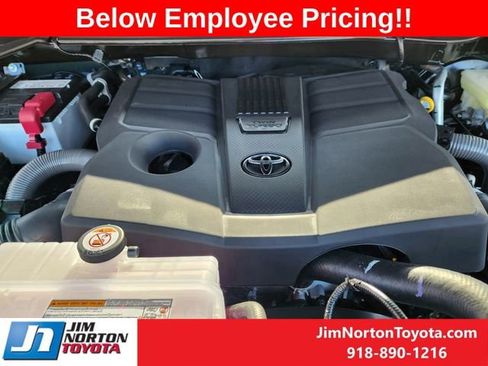 New 2026 Toyota Tundra Limited AWD/4WD image 10