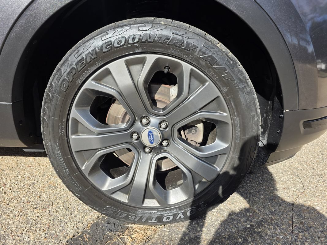 Used 2018 Ford Explorer Sport w/ Equipment Group 401A AWD/4WD image 42