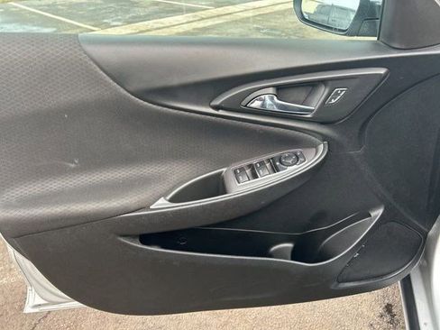 Used 2022 Chevrolet Malibu LT image 12
