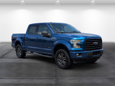 Used 2017 Ford F150 XLT w/ Equipment Group 302A Luxury AWD/4WD image 2