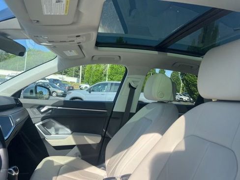 Used 2021 Audi Q3 2.0T Premium Plus AWD/4WD image 15