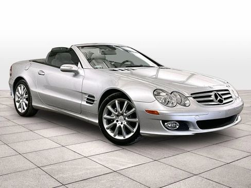 Used 2007 Mercedes-Benz SL 550 image 2