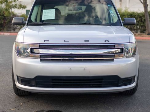 Used 2014 Ford Flex SE image 2