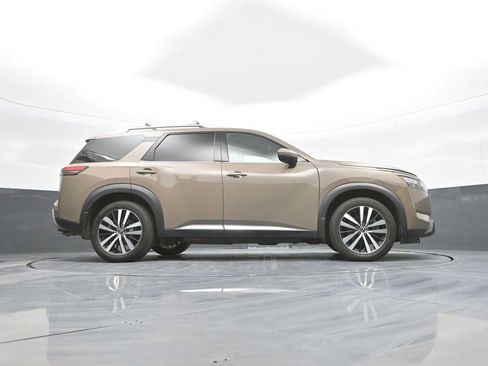 Used 2023 Nissan Pathfinder Platinum w/ Cargo Package AWD/4WD image 42