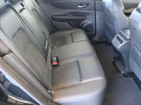 Used 2024 Nissan Ariya AWD image 42