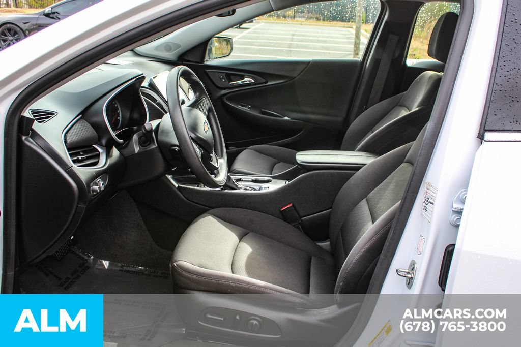 Used 2023 Chevrolet Malibu LT FWD image 11