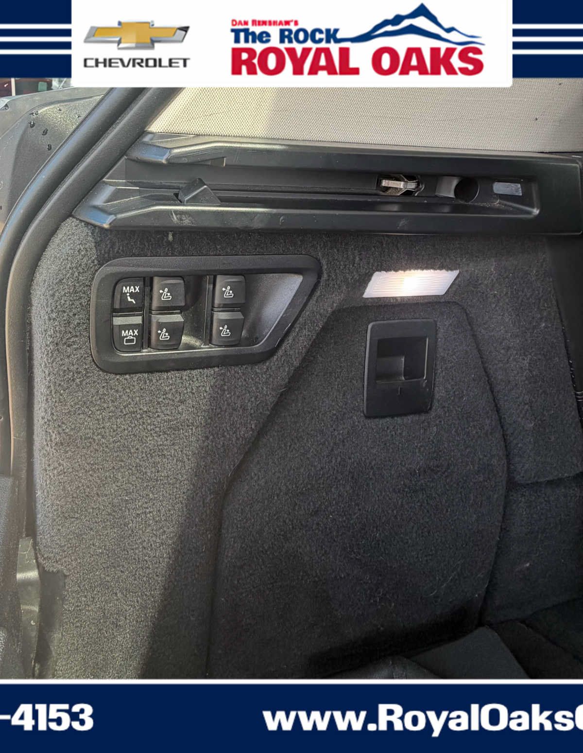 Used 2023 BMW X7 xDrive40i w/ Premium Package AWD/4WD image 6