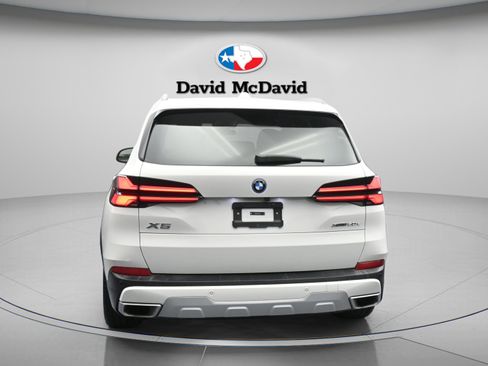 Used 2025 BMW X5 xDrive50e AWD/4WD image 7