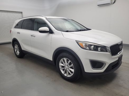 Used 2017 Kia Sorento FWD w/ LX Convenience Package image 11