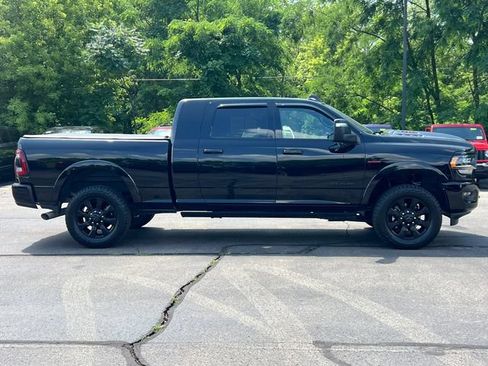 Used 2024 RAM 3500 Limited AWD/4WD image 57