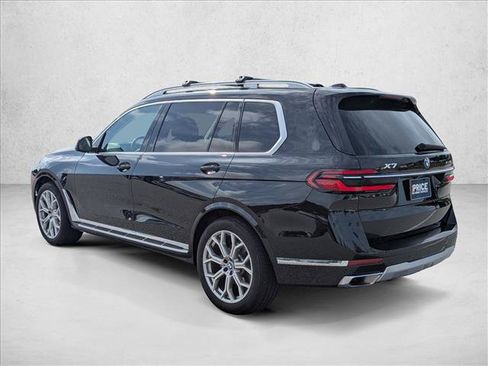 Used 2023 BMW X7 xDrive40i AWD/4WD image 7