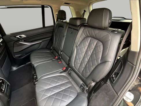 Used 2025 BMW X7 xDrive40i AWD/4WD image 22