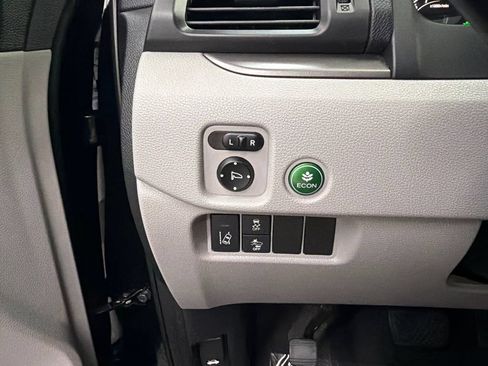 Used 2016 Honda Pilot EX image 30